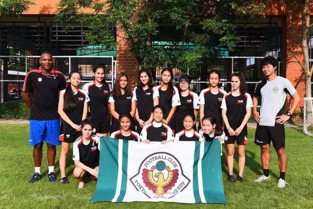 杨31+10+绝杀詹眉空砍77分 老鹰险胜湖人6连胜